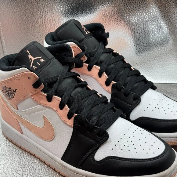 Size 9 Nike Air Jordan 1 Mid Mens White Artic Orange Black‎ Sneaker 554724-133 main image 11
